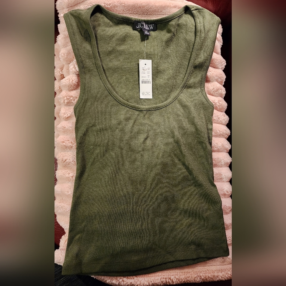 J CREW FINE RIB SCOOPNECK SLEEVELESS T RICH OLIVE GREEN SIZE XS NWT
